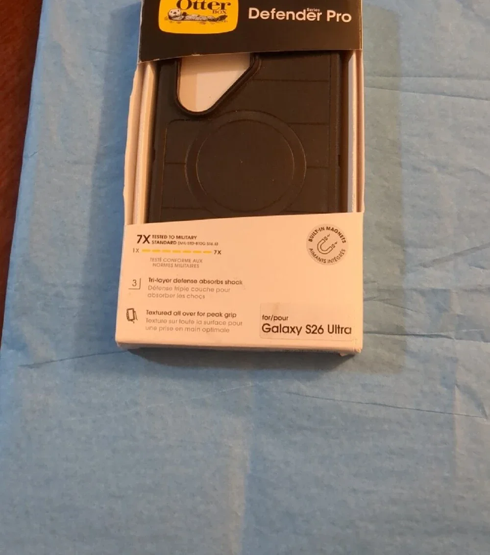 Galaxy26 UltraOtterBox Defender Pro Case & Glass Screen Protector Bundle - Black